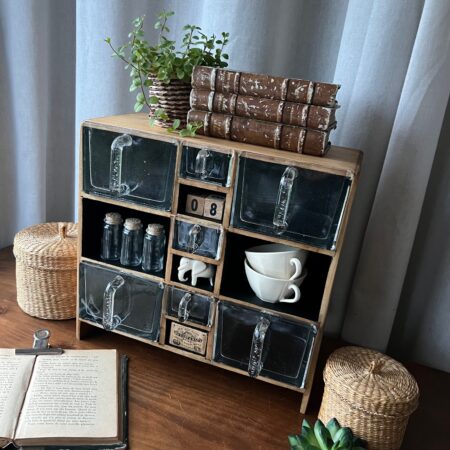 Meuble à épices, 7 tiroirs en verre