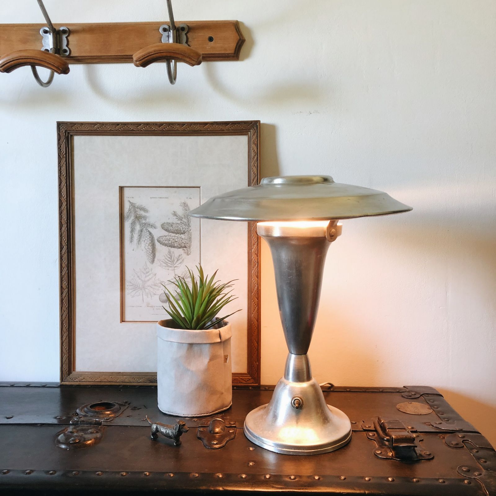 Lampe champignon vintage en aluminium - Ma valise en carton