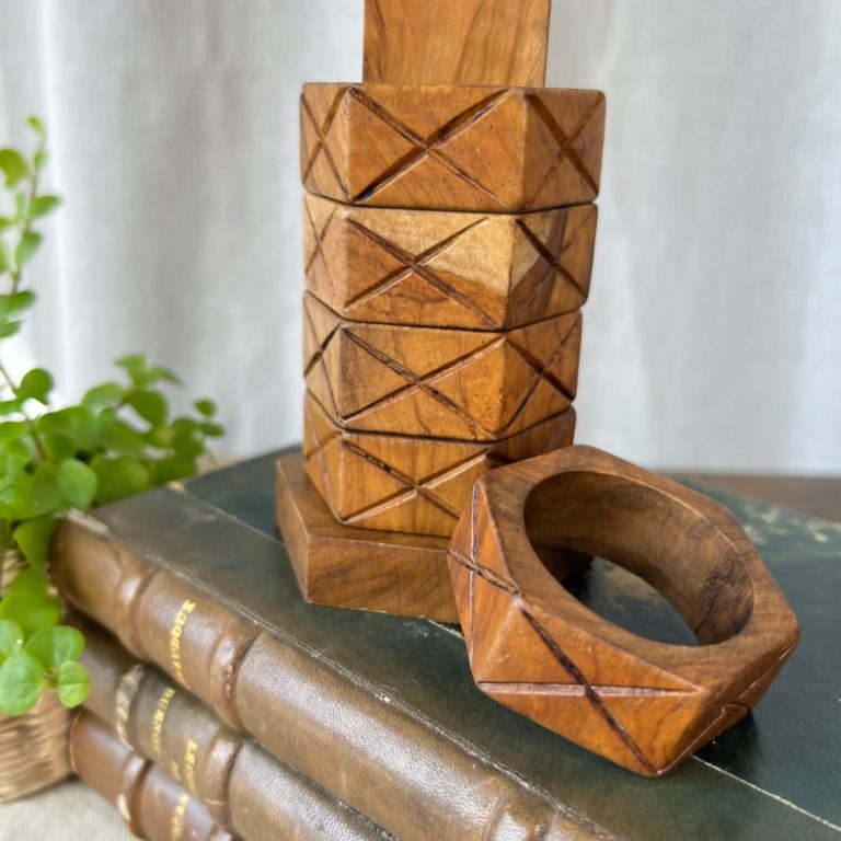 Rond de serviette en bois et son kit à peindre - Un grand marché