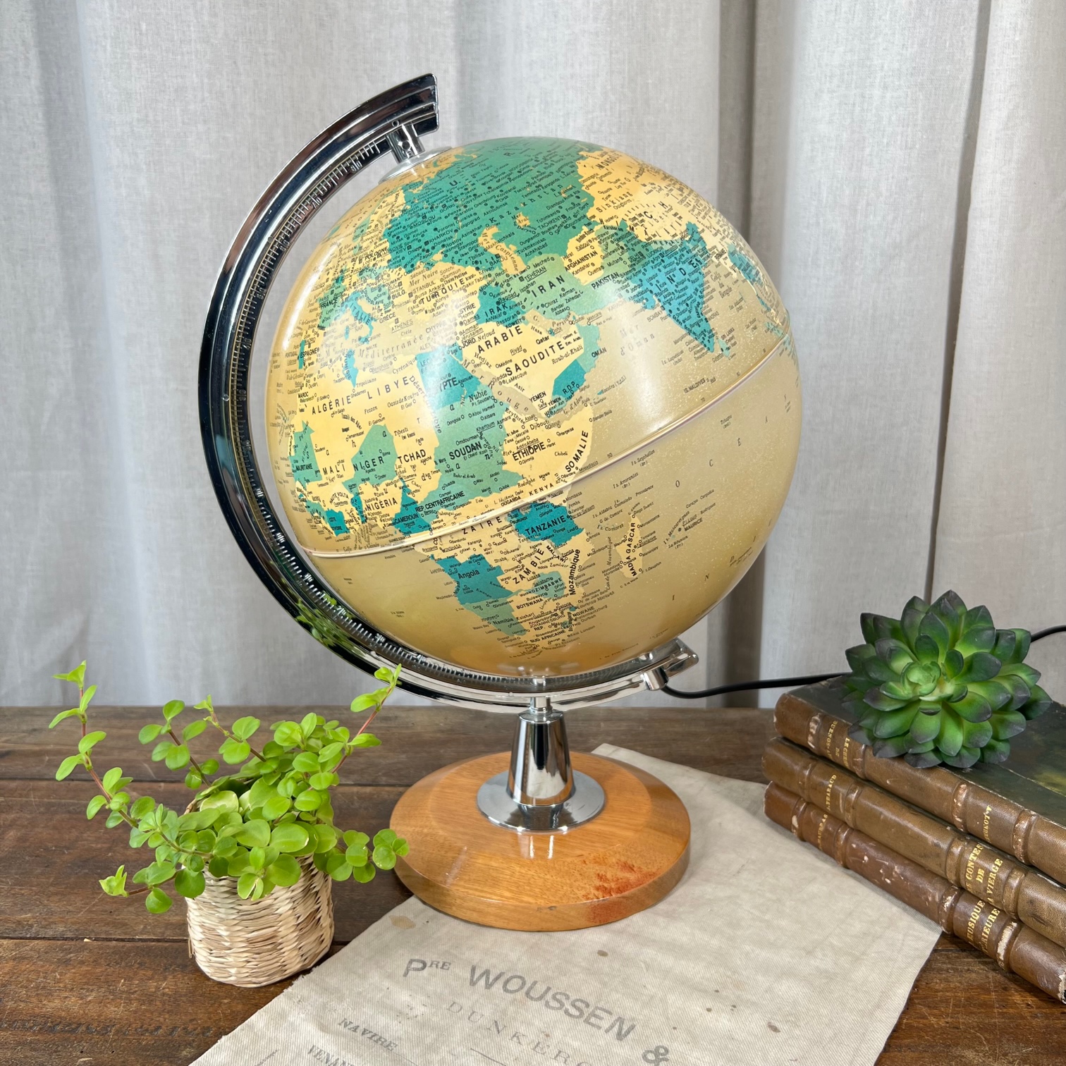 Grand globe terrestre italien - Ma valise en carton