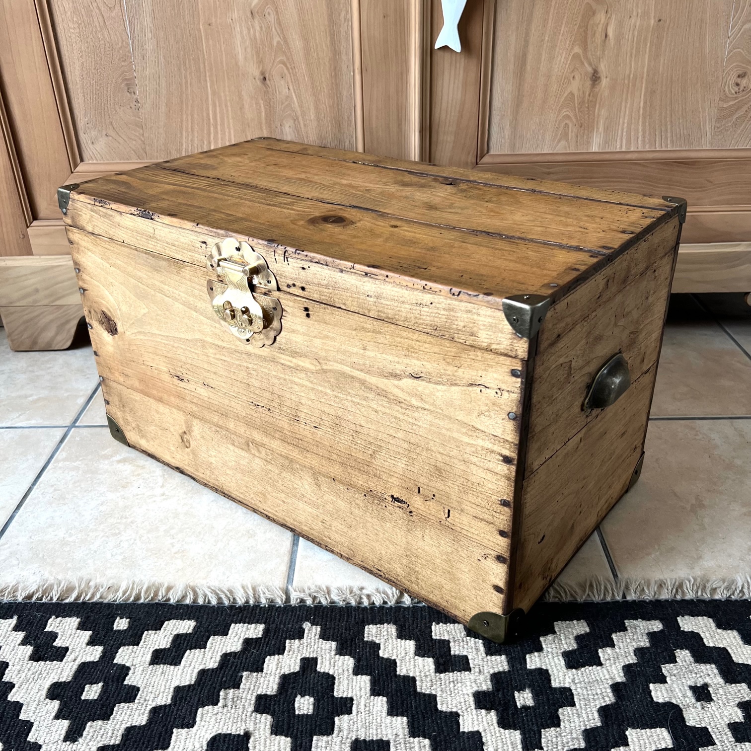 Malle en bois restaurée Europe - Ma valise en carton