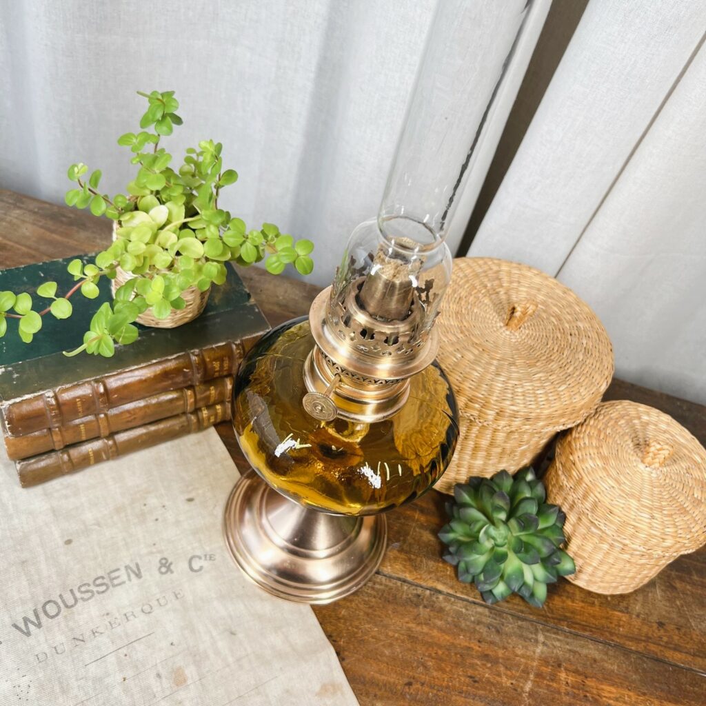 ANCIENNE LAMPE A PETROLE Complete Fut Verre Pied Regule? Cheminee Boheme B22 EUR 6,00 - FR