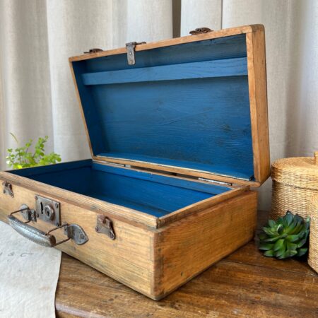 Ancienne pince en bois de laboratoire - Ma valise en carton