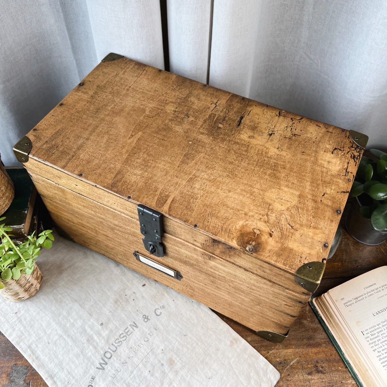 Caisse à outils en bois brut - Ma valise en carton
