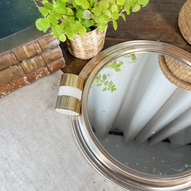 Ancien grand miroir biseauté et ciselé, art deco, années 40 50