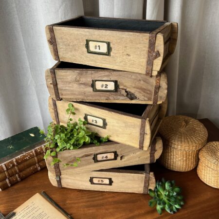 5 moules à brique numérotés