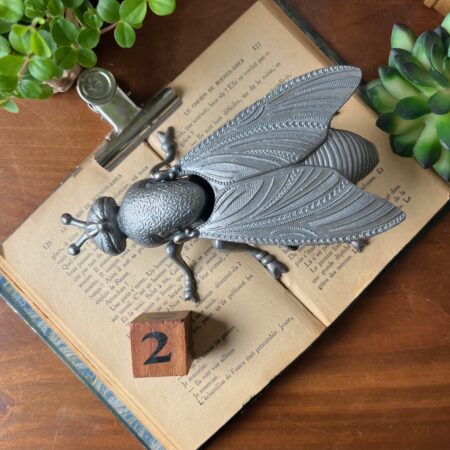 Mouche-cendrier vintage n°2, patine argentée