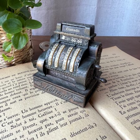 Taille crayons vintage "Caisse enregistreuse" et "Chalumeau"