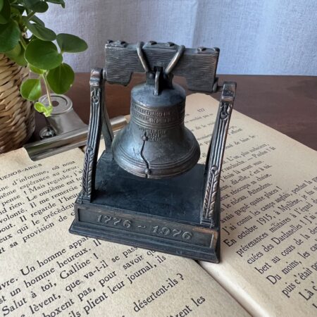 Taille crayon vintage "Cloche"