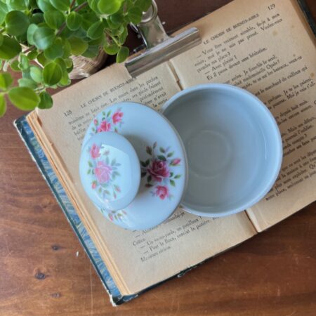 Petite boite en porcelaine de Limoges