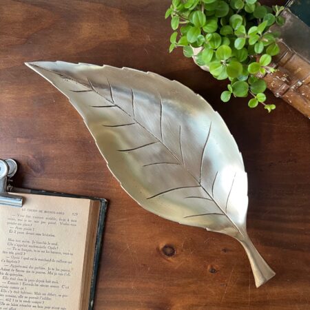 Grande vide-poche en laiton "feuille"