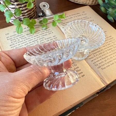 Duo de petites coupelles sur pied