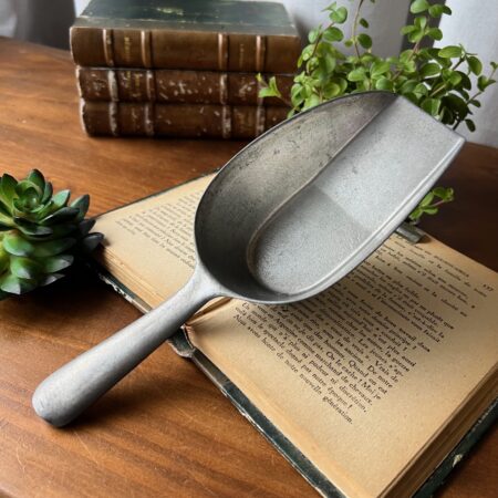 La pelle d'épicier en alu • 2