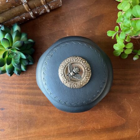 Boite en bois ronde "abeille"