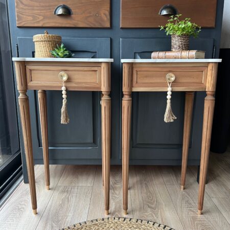 Paire de chevets style Louis XVI