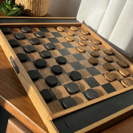 Jeu de dames en bois restauré