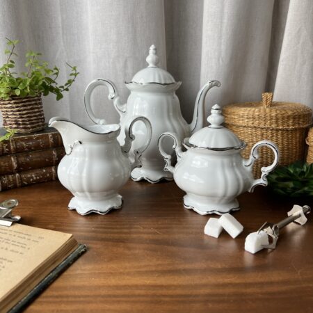 Service à café en porcelaine blanche - modèle Sylvia, Hutschenreuther Germany 1814