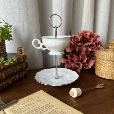 Tasse vintage en porcelaine revisitée en serviteur - n°3