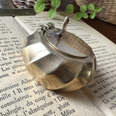 Cendrier de poche en laiton doré