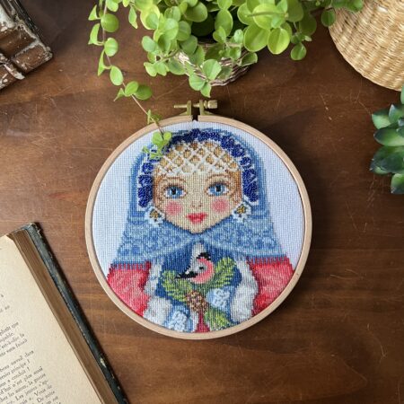 Broderie au point de croix perlé "matriochka"
