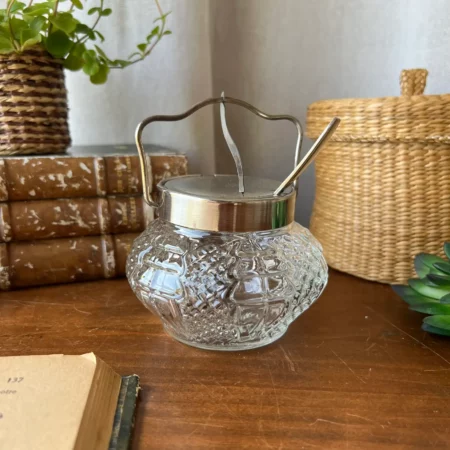 Sucrier vintage en verre avec couvercle et cuillère intégrée