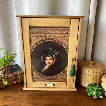 Petite armoirette en bois "Antoinette"