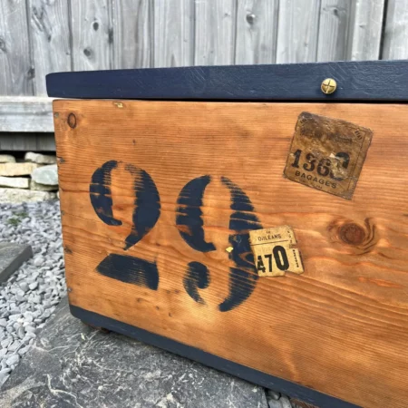 Grande caisse ancienne restaurée bois & bleu "29"