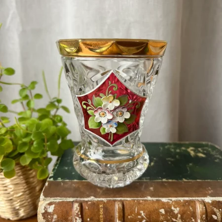 Petit vase en cristal taillé et émaillé à la main, Autriche, 1950'