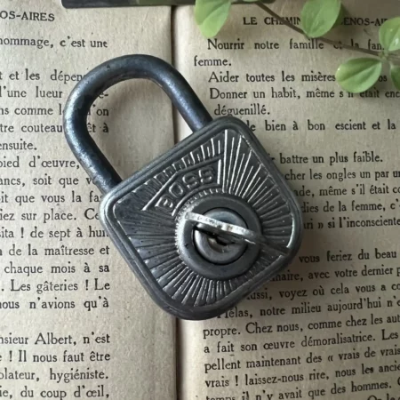 Cadenas • modèle 4
