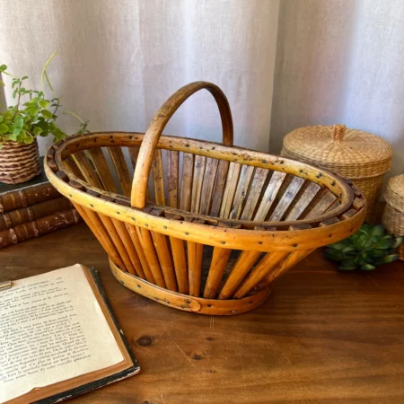 Panier ovale artisanal en bois