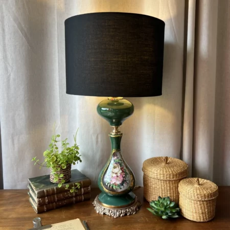 Grande lampe en céramique verte fleurie & bronze
