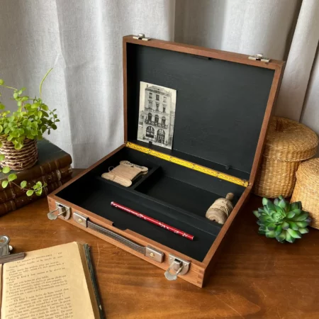 Mallette de peintre vintage en bois