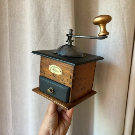 Moulin à café ancien DALTO restauré (objet décoratif)