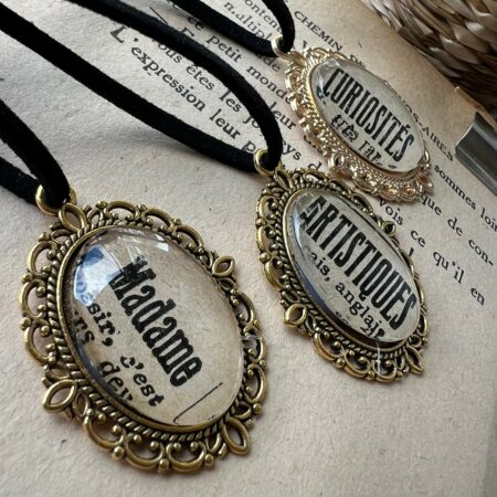 Petites breloques en métal & verre ♥ Amélie
