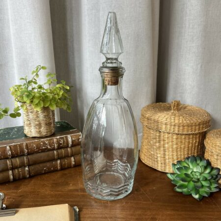 Carafe ancienne en verre épais transparent - Bouchon en verre et liège