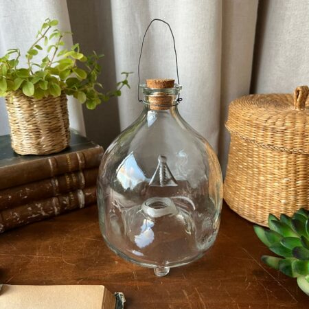 Gobe-mouche ancien en verre avec anse et bouchon en liège