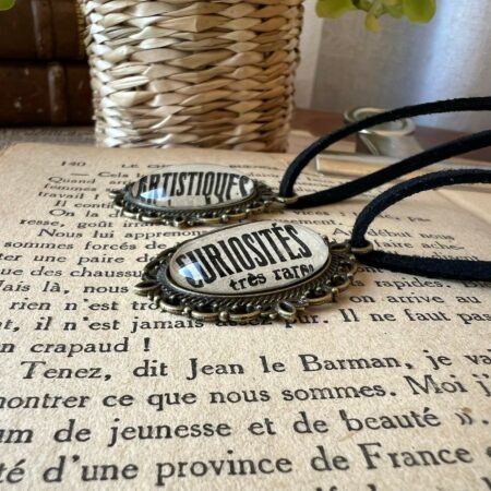 Petites breloques en métal doré & verre ♥ Sandrine